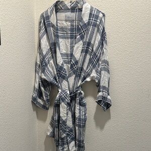 Rails Navy and White Checkered Robe XS/S Short Sleeve & Super Soft